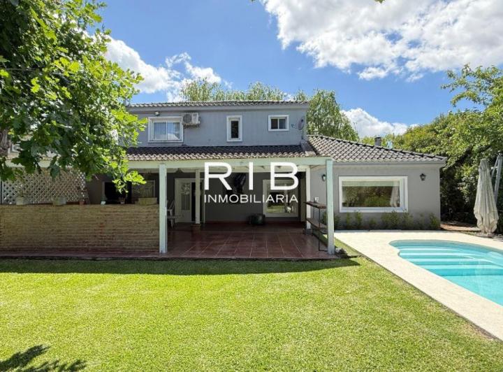 Casa · 170m² · 3 Ambientes · 4 Cocheras