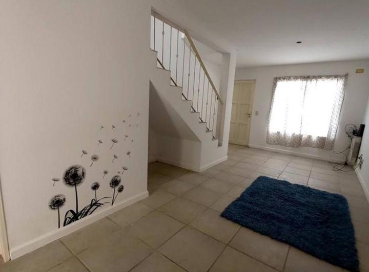 Casa · 90m² · 2 Ambientes · 1 Cochera