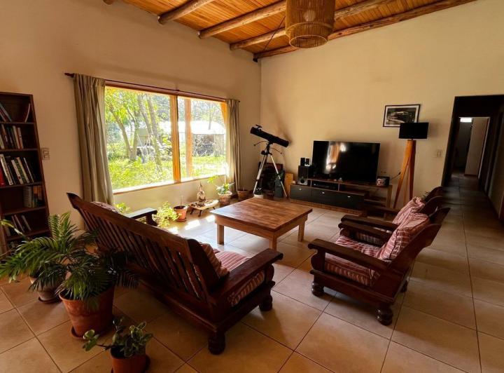 Casa · 208m² · 4 Ambientes · 4 Cocheras