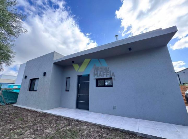 Casa · 137m² · 4 Ambientes · 1 Cochera