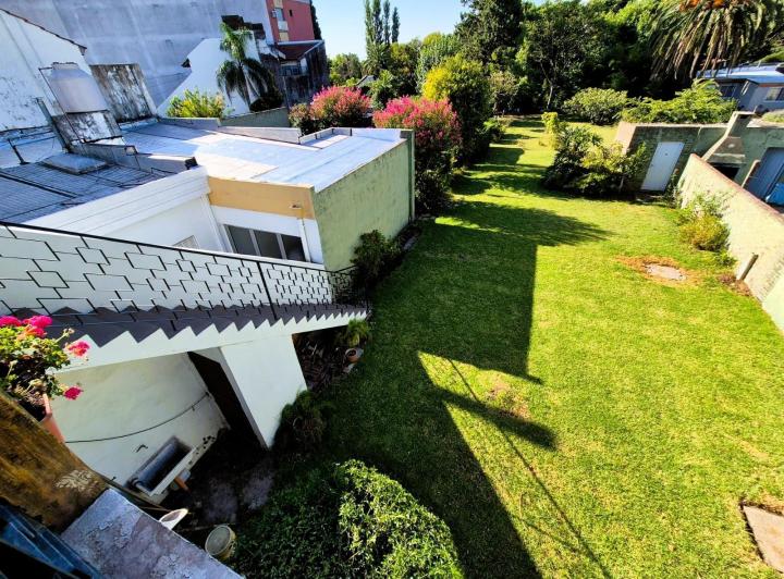 Casa · 192m² · 3 Ambientes · 2 Cocheras