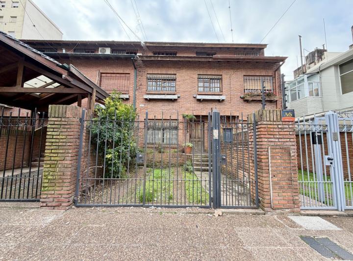 Casa · 140m² · 5 Ambientes · 1 Cochera