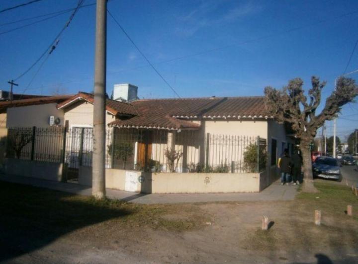 Casa · 150m² · 3 Ambientes · 1 Cochera