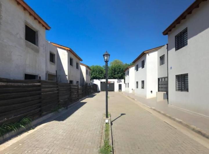 Casa · 97m² · 2 Dormitorios · 1 Cochera