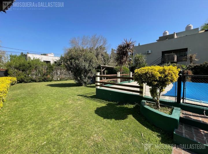 Casa · 270m² · 4 Ambientes