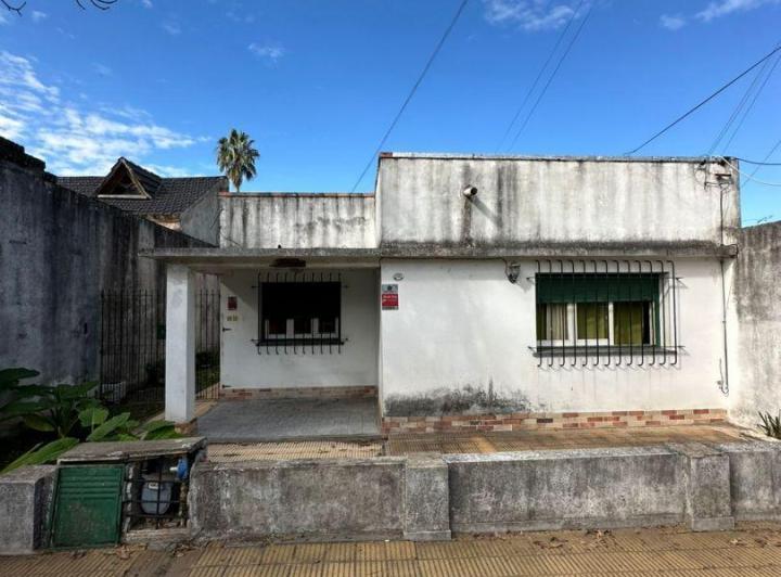Casa · 200m² · 3 Ambientes · 1 Cochera