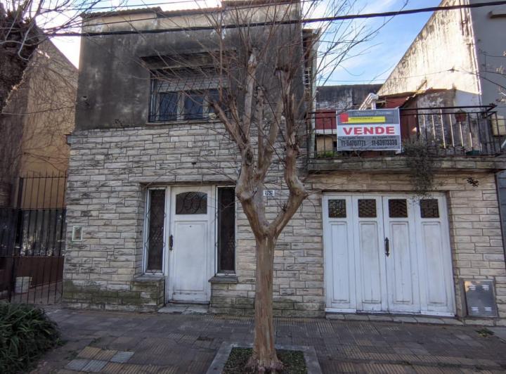 Casa · 102m² · 3 Ambientes · 1 Cochera