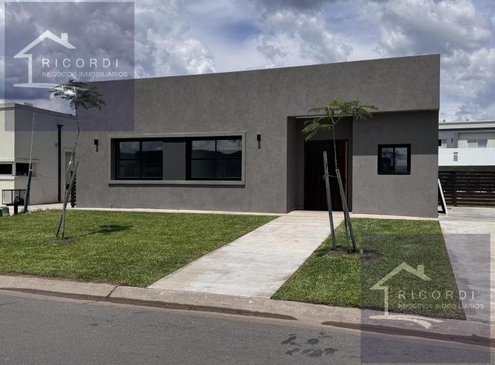 Casa · 160m² · 4 Ambientes