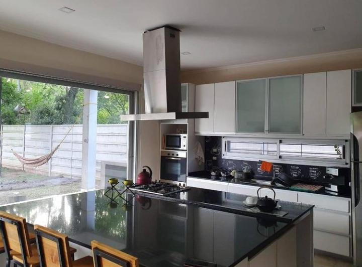 Casa · 154m² · 5 Ambientes · 3 Cocheras