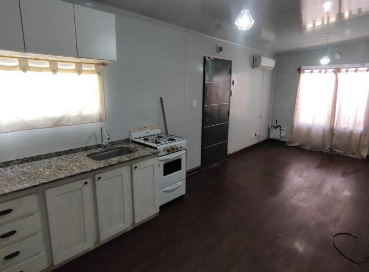 Casa · 37m² · 2 Ambientes · 2 Cocheras