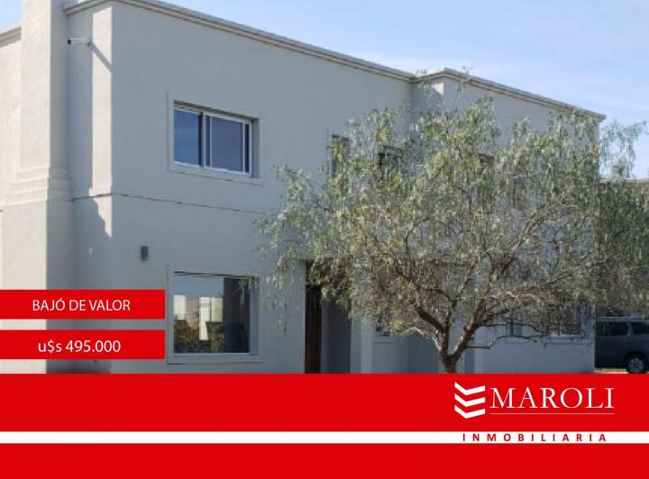 Casa · 300m² · 5 Ambientes · 2 Cocheras