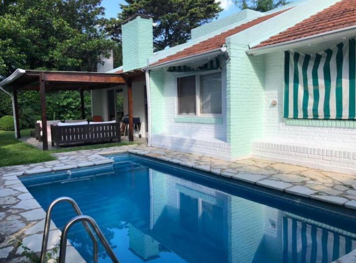 Casa · 120m² · 5 Ambientes · 1 Cochera