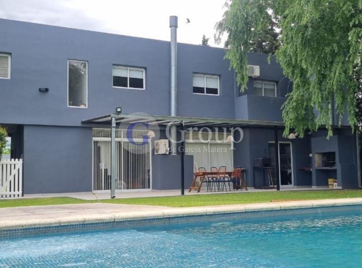 Casa · 160m² · 4 Ambientes · 1 Cochera