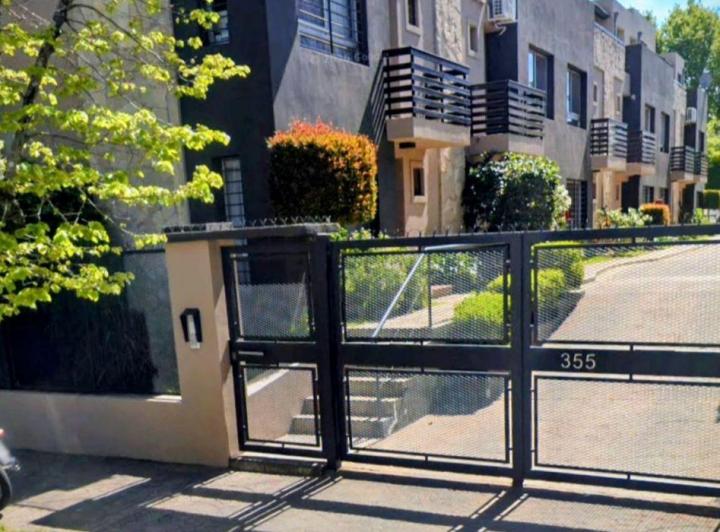 Casa · 110m² · 4 Ambientes · 1 Cochera