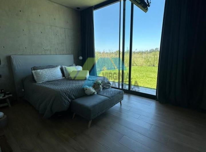 Casa · 278m² · 5 Ambientes
