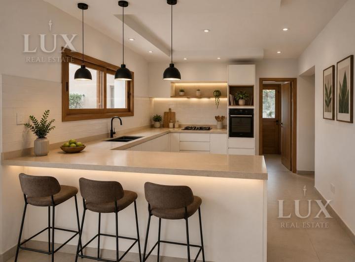 Casa · 180m² · 3 Dormitorios · 4 Cocheras
