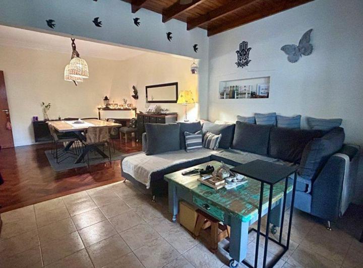 Casa · 122m² · 3 Ambientes · 2 Cocheras