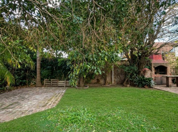 Casa · 171m² · 5 Ambientes · 2 Cocheras