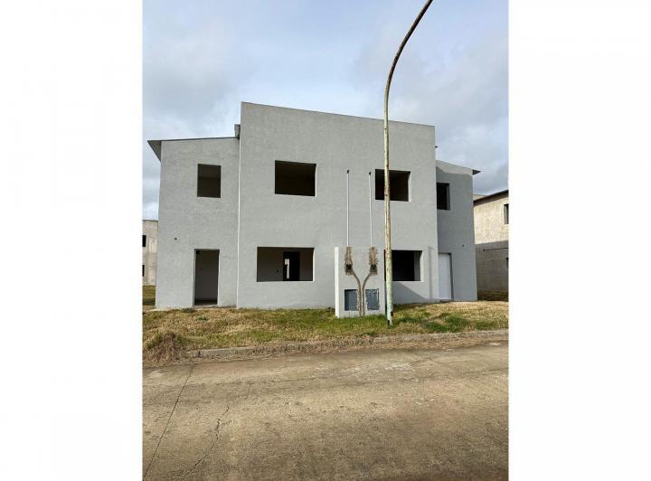 Casa · 110m² · 4 Ambientes · 1 Cochera