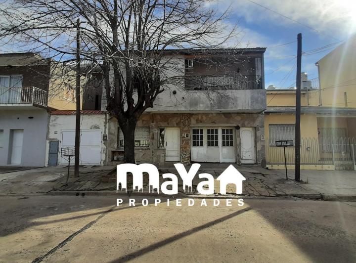 Casa · 95m² · 4 Ambientes · 1 Cochera
