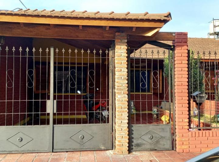 Casa · 70m² · 4 Ambientes · 1 Cochera