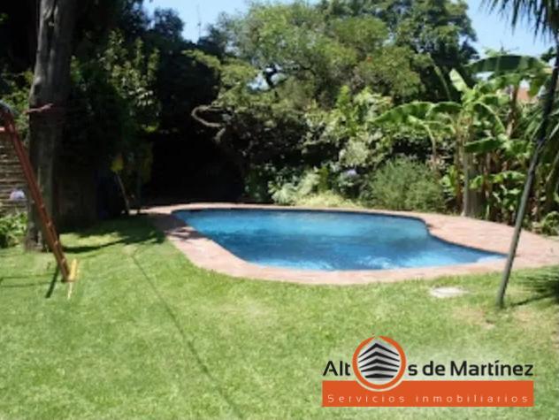 Casa · 500m² · 8 Ambientes · 1 Cochera