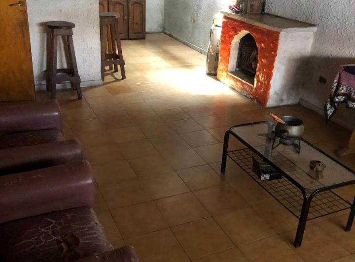 Casa · 181m² · 4 Ambientes · 1 Cochera