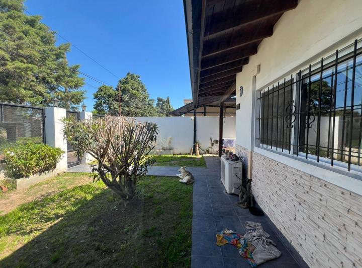 Casa · 137m² · 4 Ambientes · 3 Cocheras