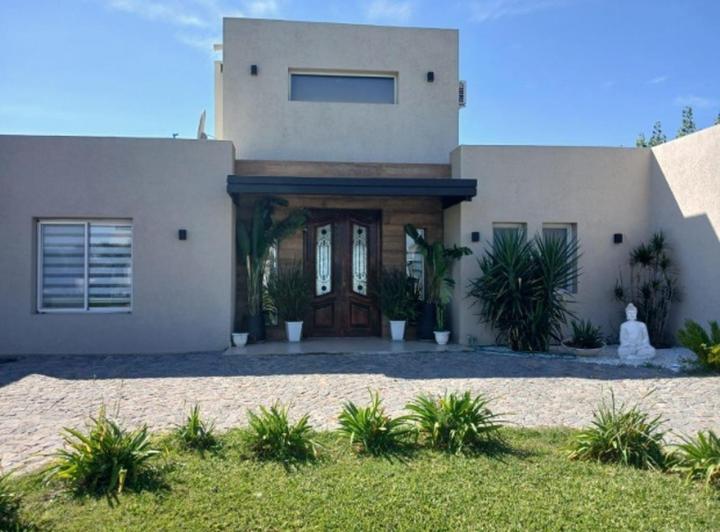 Casa · 139m² · 5 Ambientes · 1 Cochera