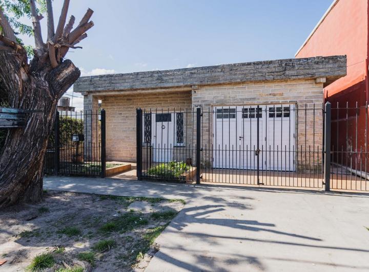 Casa · 130m² · 5 Ambientes · 1 Cochera
