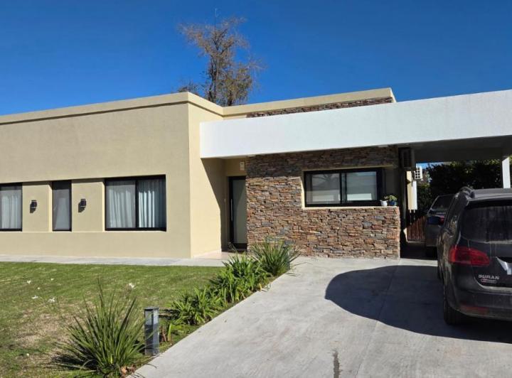 Casa · 120m² · 4 Ambientes