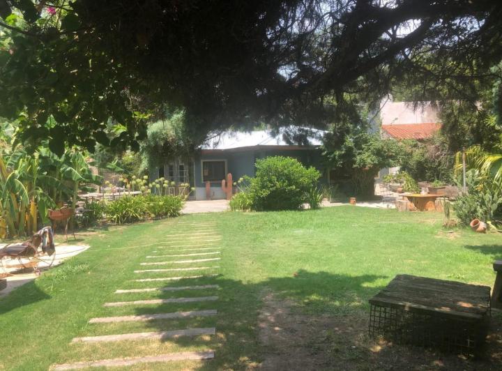 Casa · 250m² · 5 Ambientes · 3 Cocheras
