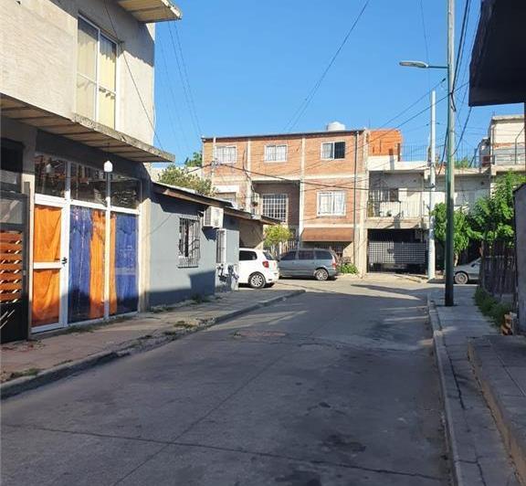 Casa · 120m² · 4 Ambientes · 2 Cocheras