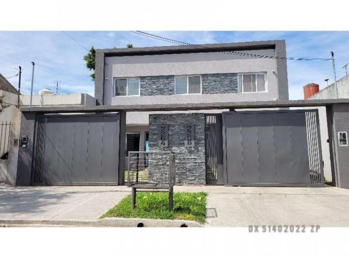 Casa · 140m² · 4 Ambientes · 1 Cochera
