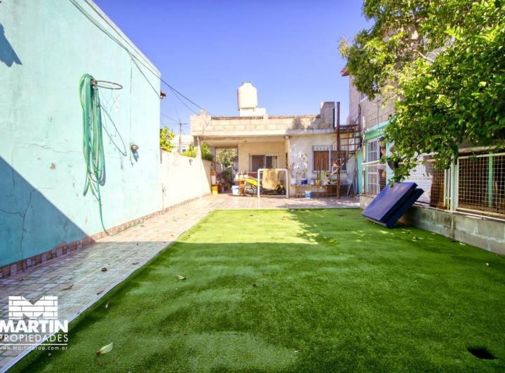 Casa · 155m² · 4 Ambientes · 1 Cochera