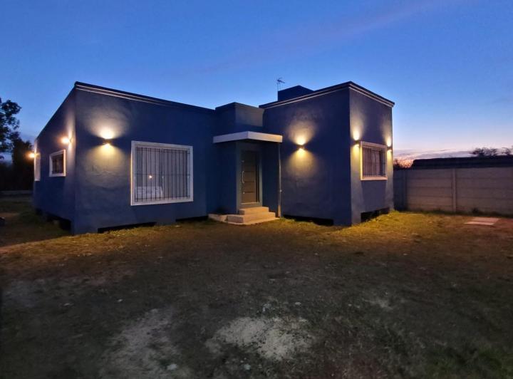 Casa · 80m² · 3 Ambientes · 3 Cocheras