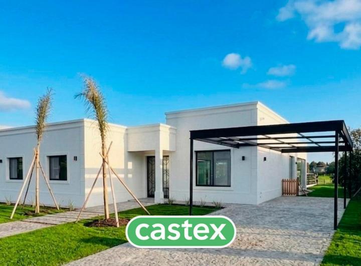 Casa · 180m² · 4 Ambientes · 2 Cocheras