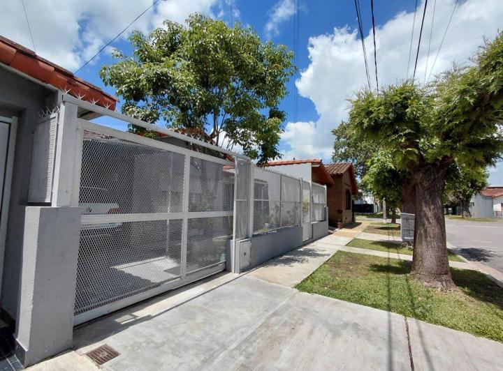 Casa · 113m² · 4 Ambientes · 2 Cocheras