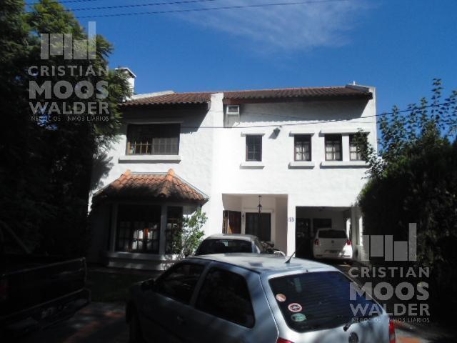 Casa · 190m² · 4 Ambientes · 1 Cochera