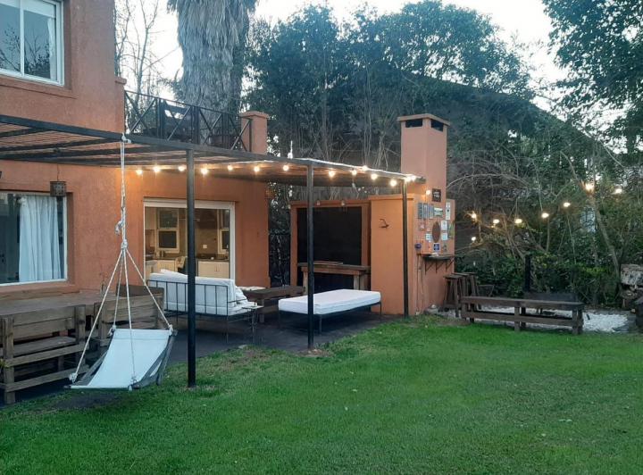 Casa · 189m² · 5 Ambientes · 3 Cocheras