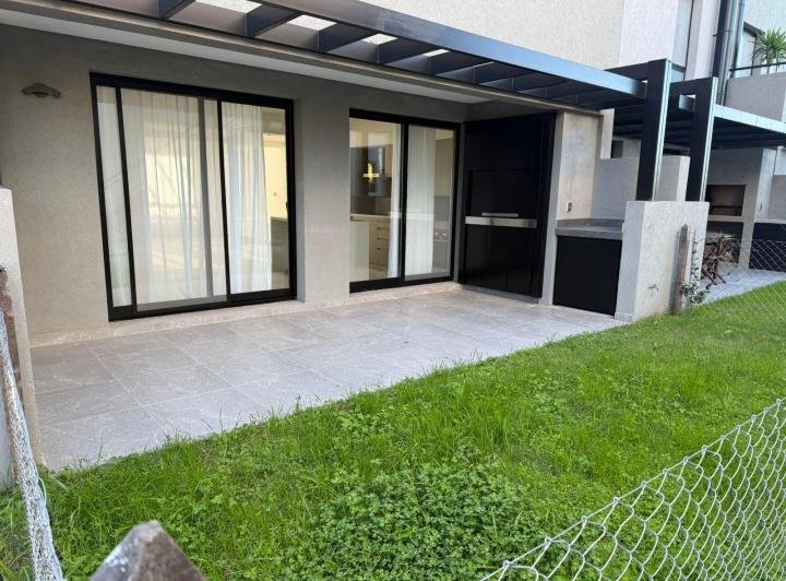 Casa · 120m² · 4 Ambientes · 2 Cocheras