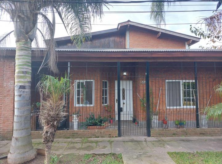 Casa · 134m² · 4 Ambientes · 1 Cochera