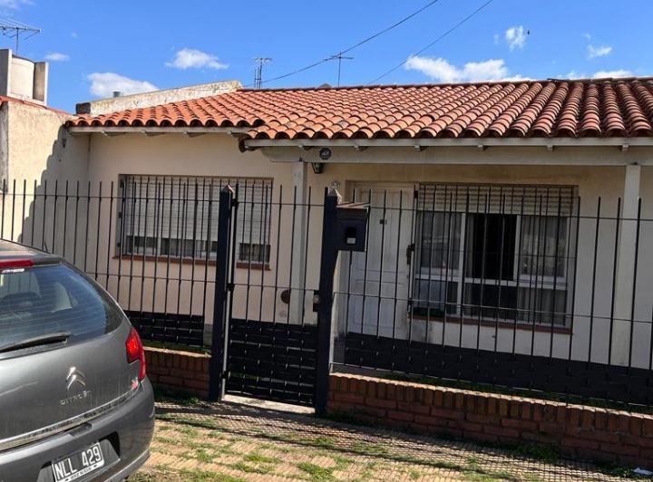 Casa · 120m² · 4 Ambientes · 2 Cocheras