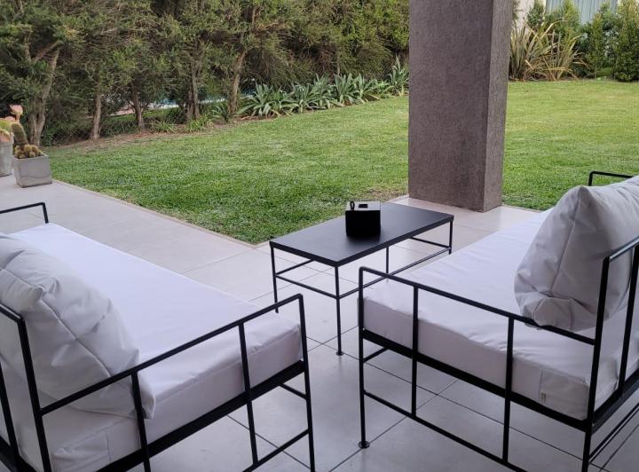 Casa · 220m² · 5 Ambientes
