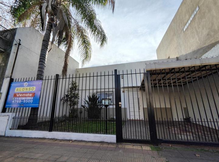Casa · 106m² · 3 Ambientes · 1 Cochera