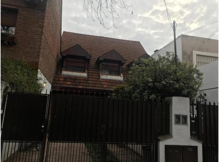 Casa · 170m² · 4 Ambientes · 2 Cocheras