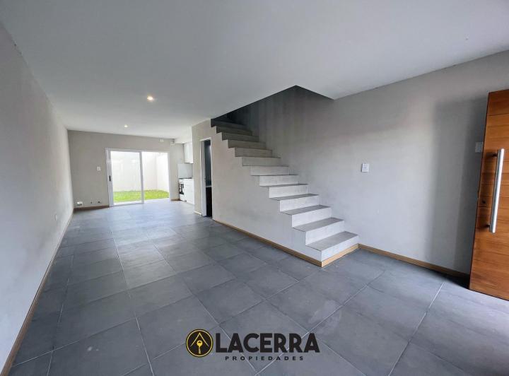Casa · 72m² · 3 Ambientes · 1 Cochera