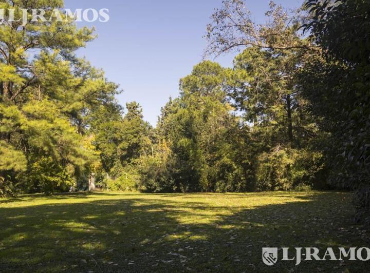 Casa · 75m² · 5 Ambientes · 1 Cochera