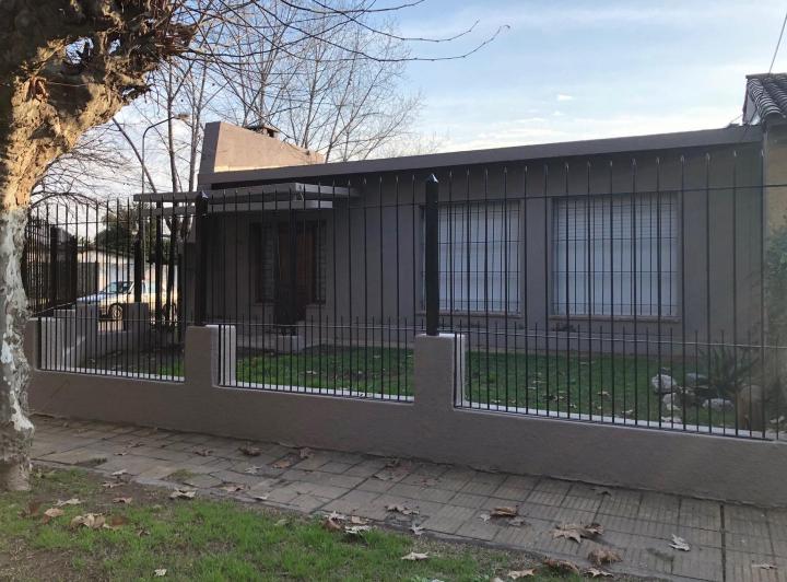 Casa · 144m² · 3 Ambientes · 1 Cochera