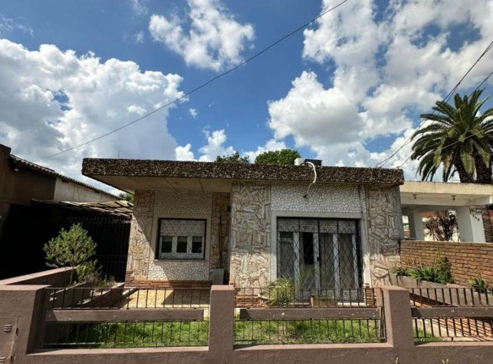 Casa · 150m² · 4 Ambientes · 1 Cochera